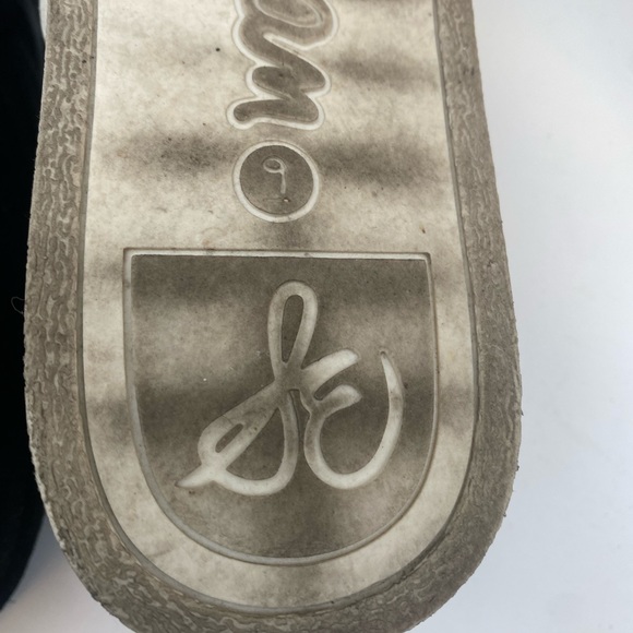 Sam Edelman black suede shoe - Picture 5 of 5